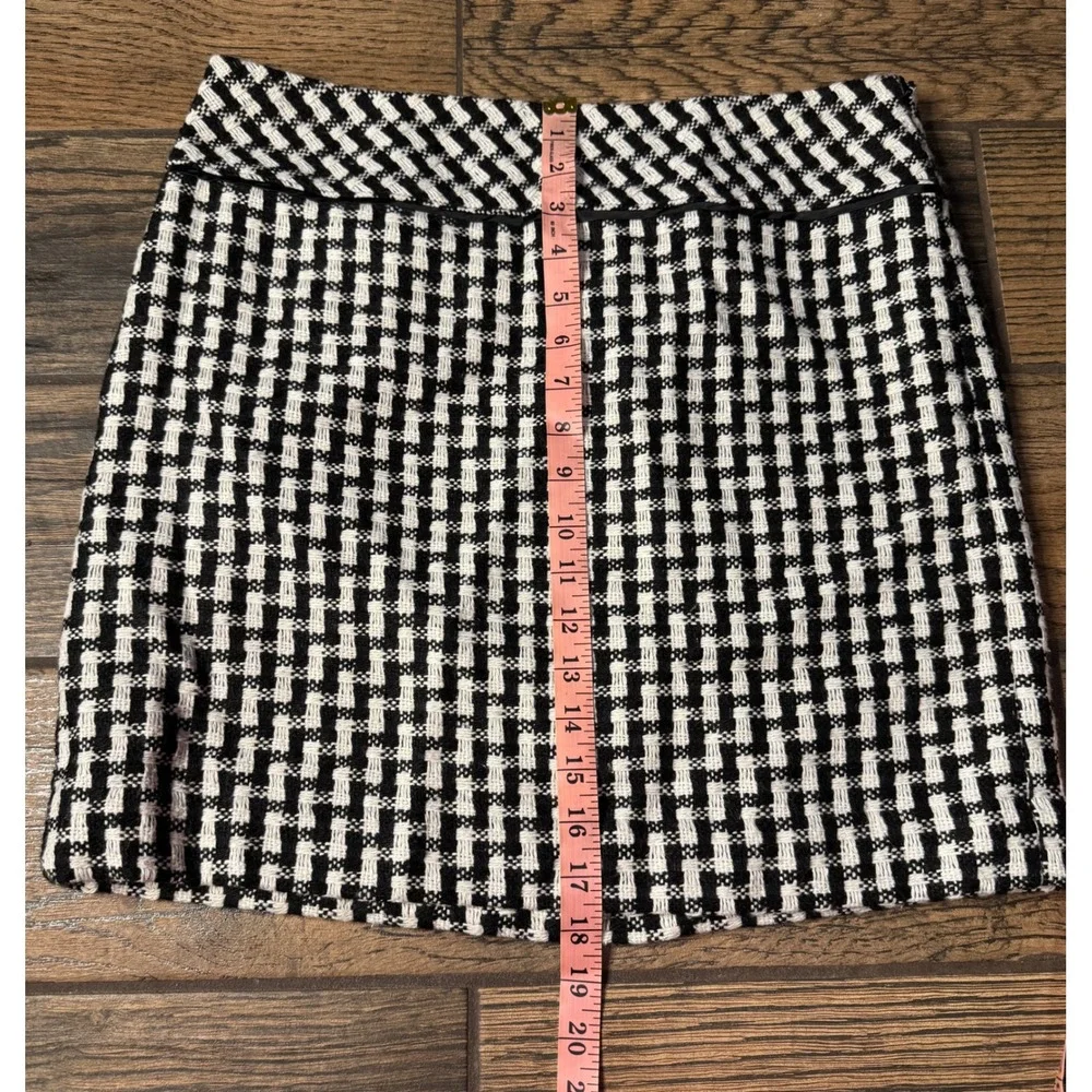 LOFT Women's Size 6 Black White Houndstooth Textured‎ Mini Skirt Lined NWT